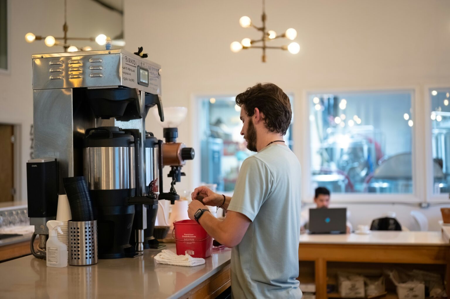 Scaling Your Coffee Shop with Technology: Smart Solutions